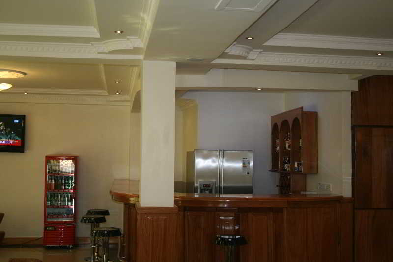 Mc-Elly'S Hotel Аруша Екстер'єр фото