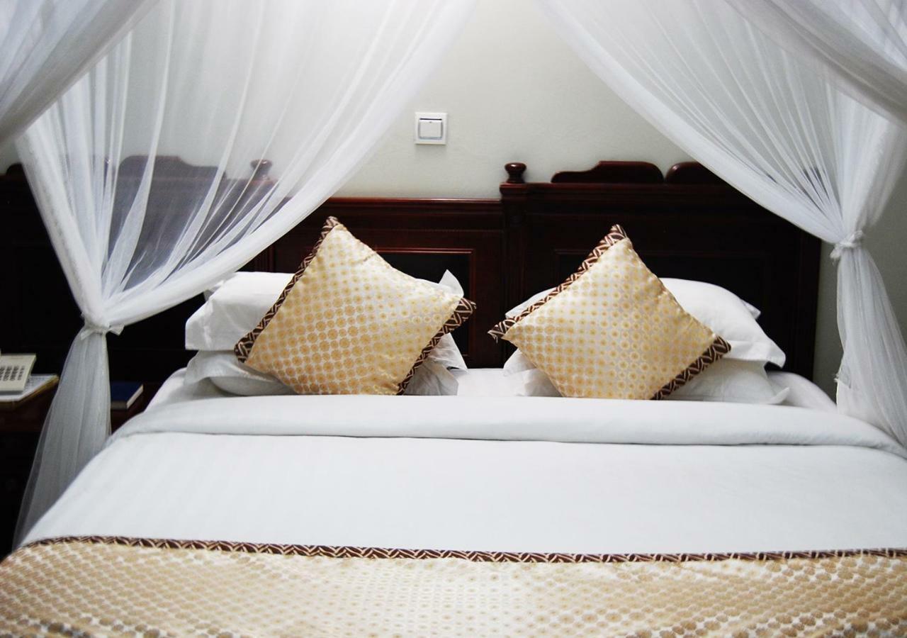 Mc-Elly'S Hotel Аруша Екстер'єр фото