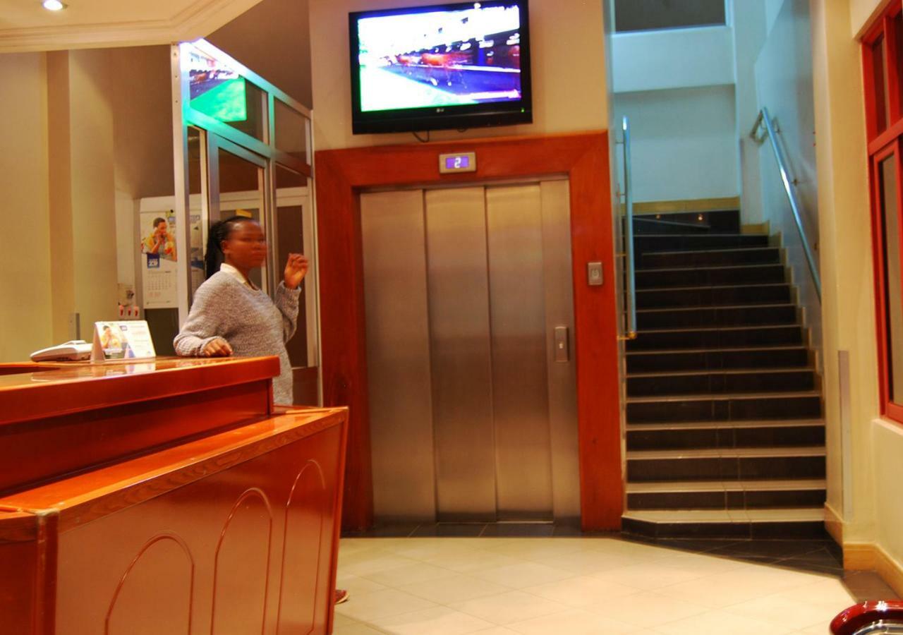 Mc-Elly'S Hotel Аруша Екстер'єр фото